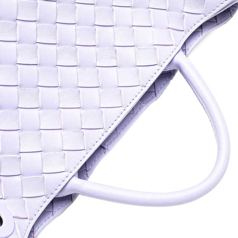 Bottega Veneta Andiamo East-West Lamb Light Lilac Signs of wear | Sell your designer bag