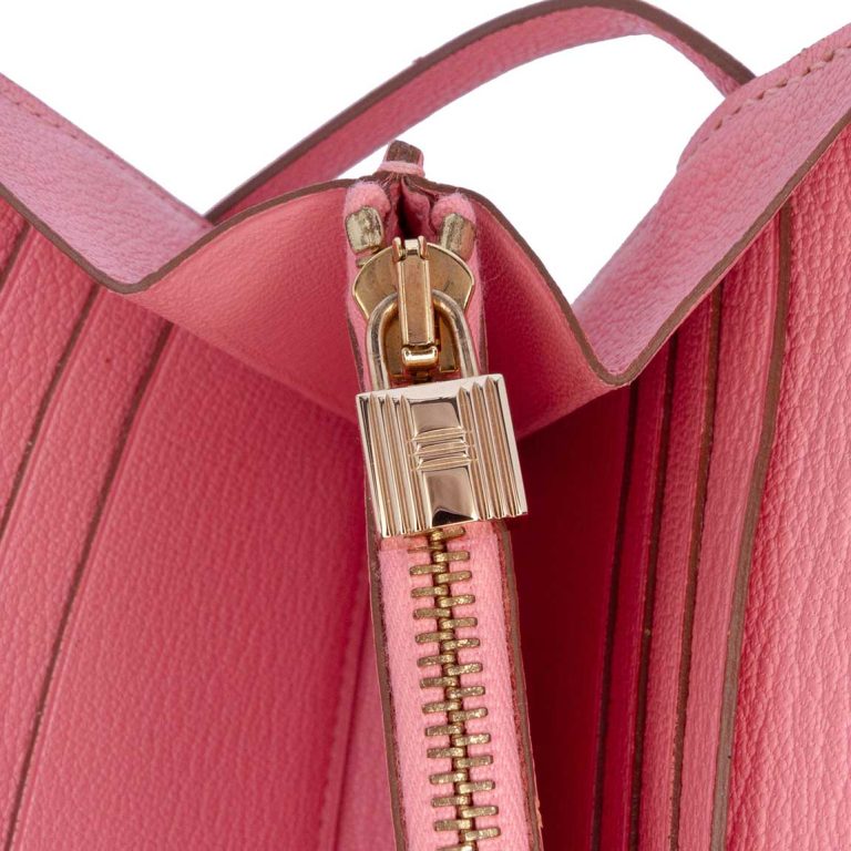 Hermès Kelly Long Wallet Chèvre Mysore Rose Confetti Signs of wear | Sell your designer bag