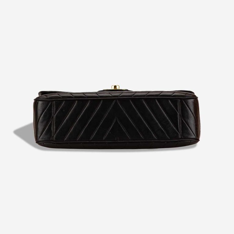 Chanel Timeless Chevron Maxi Lamb Black | Sell your designer bag